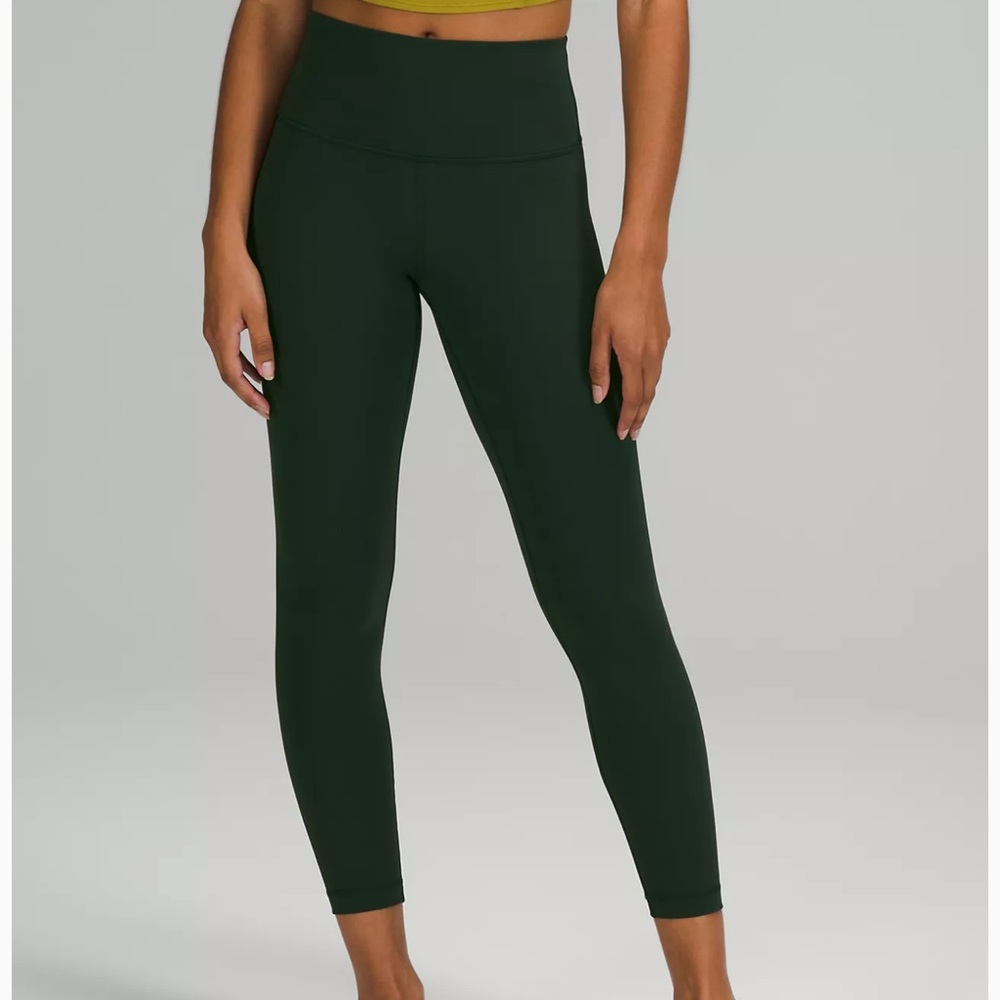 Lululemon Wunder Under High-Rise Tight, 
Crop 21”. Luxtreme. Olive. Size 4.